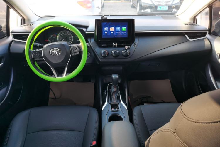 Used Toyota Corolla 2022 1.2T S-CVT Pioneer PLUS Edition Center Console