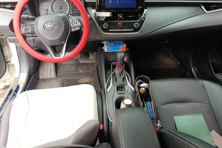 Used Toyota Corolla 2022 Dual-Motor 1.8L E-CVT Pioneer Edition Center Console