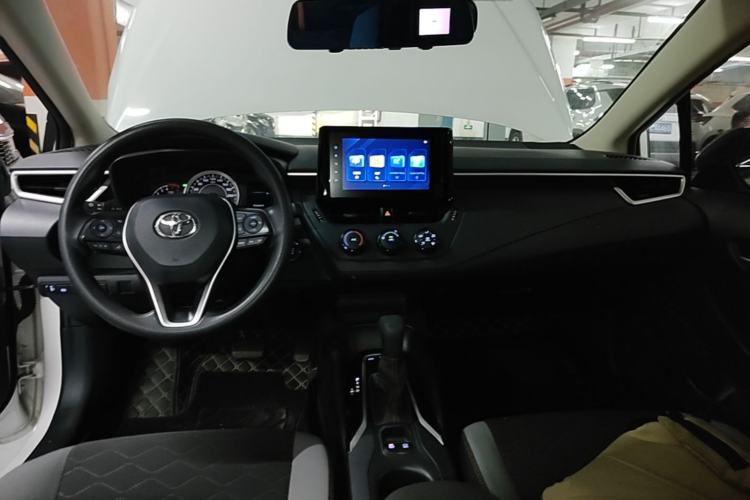 Used Toyota Corolla 2022 1.2T S-CVT Pioneer PLUS Edition Center Console