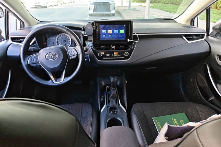 Used Toyota Corolla 2022 Dual-Motor 1.8L E-CVT Pioneer Edition Center Console