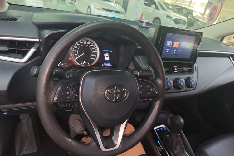 Used Toyota Corolla 2022 1.2T S-CVT Pioneer PLUS Edition Center Console