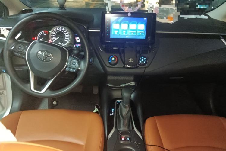 Used Toyota Corolla 2022 1.2T S-CVT Pioneer PLUS Edition Center Console