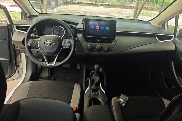 Used Toyota Corolla 2022 1.2T S-CVT Pioneer PLUS Edition Center Console