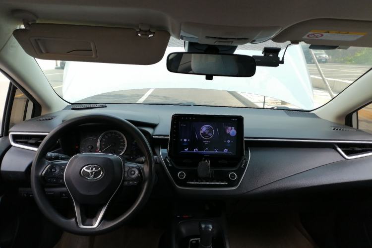 Used Toyota Corolla 2022 Dual-Motor 1.8L E-CVT Pioneer Edition Center Console