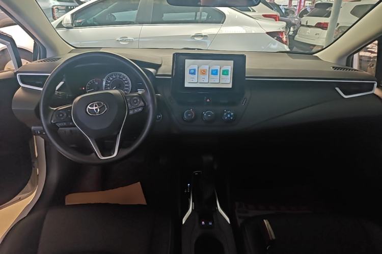 Used Toyota Corolla 2022 1.2T S-CVT Pioneer PLUS Edition Center Console