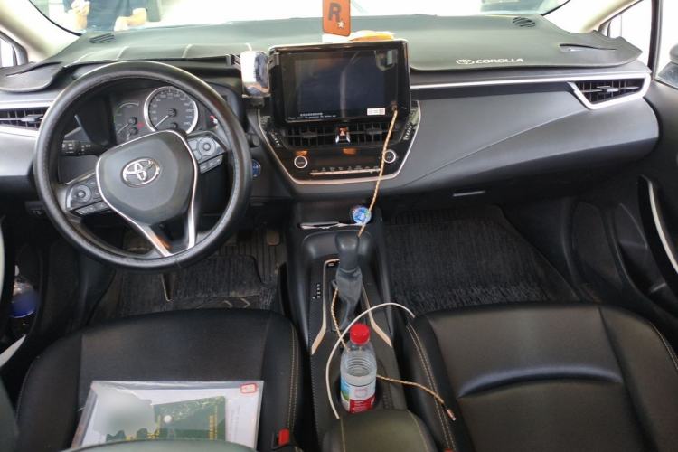 Used Toyota Corolla 2022 Dual-Motor 1.8L E-CVT Pioneer Edition Center Console