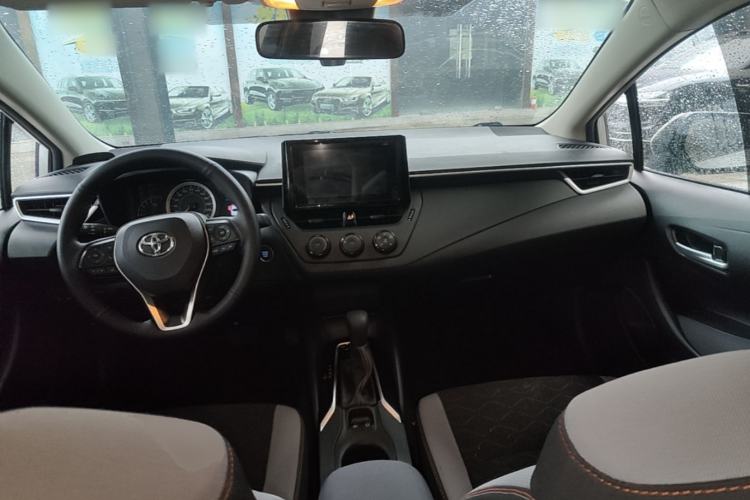 Used Toyota Corolla 2022 1.2T S-CVT Pioneer PLUS Edition Center Console