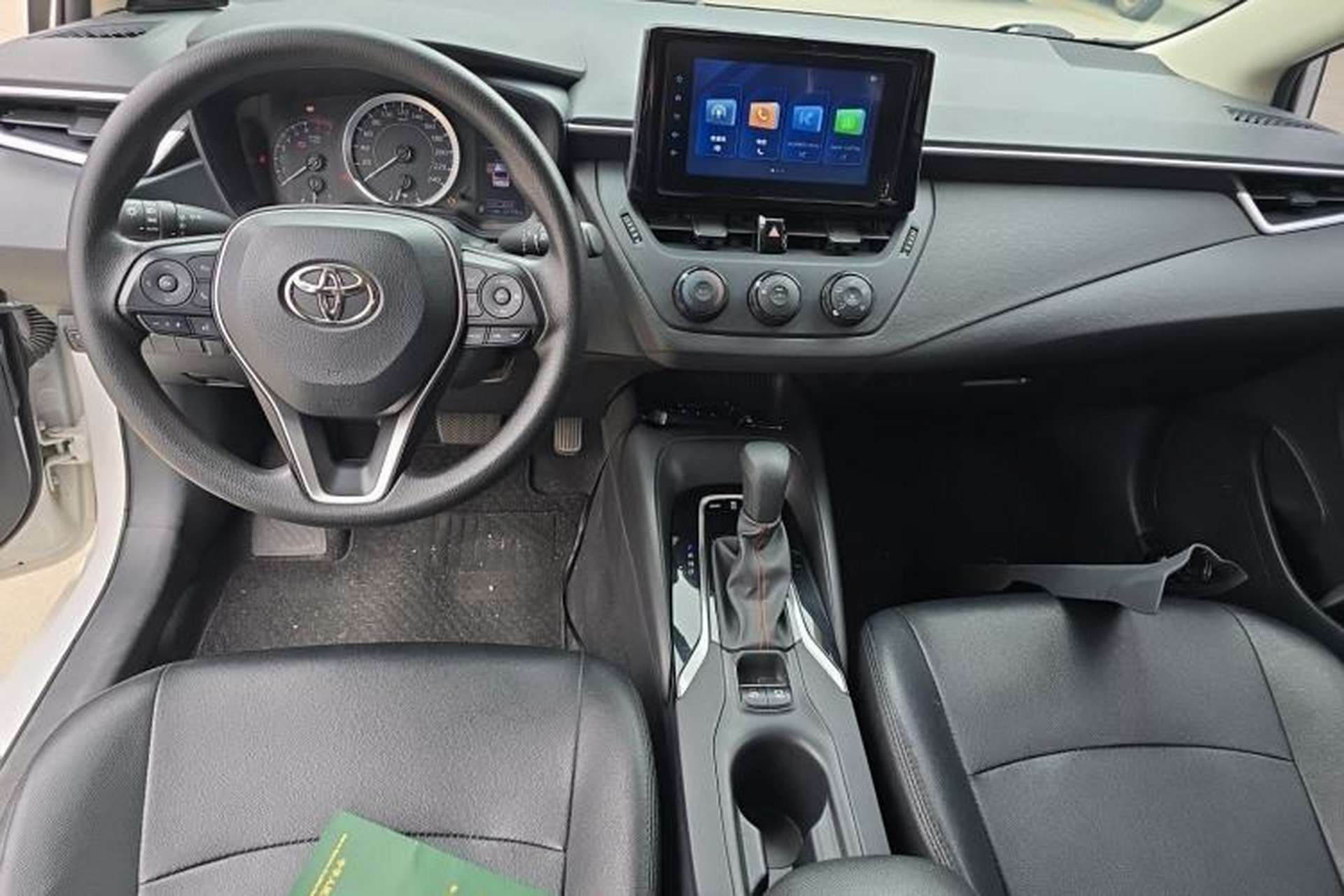 Used Toyota Corolla 2022 1.2T S-CVT Pioneer PLUS Edition Center Console