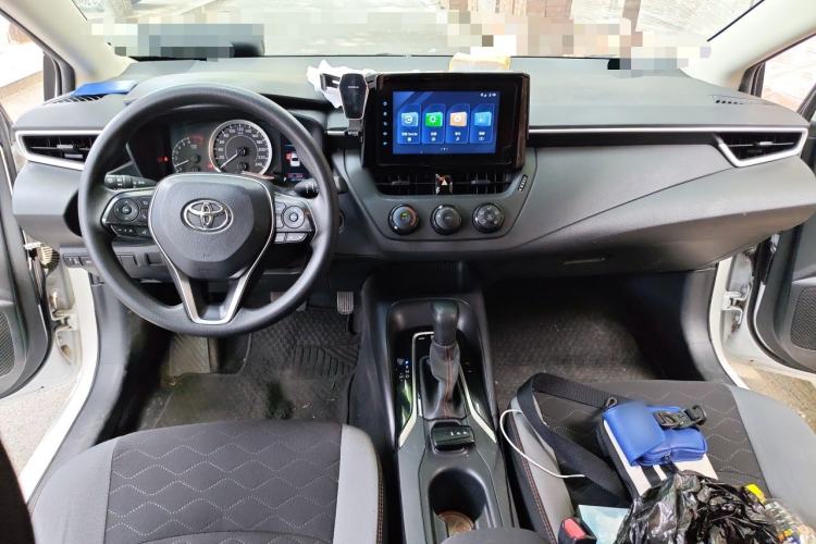 Used Toyota Corolla 2022 1.2T S-CVT Pioneer PLUS Edition Center Console