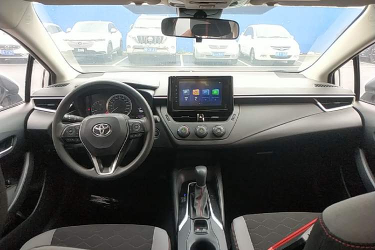 Used Toyota Corolla 2022 1.2T S-CVT Pioneer PLUS Edition Center Console