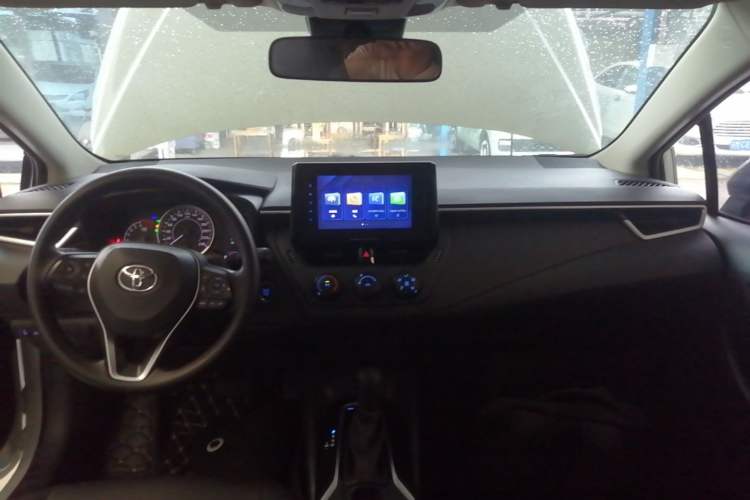 Used Toyota Corolla 2022 1.2T S-CVT Pioneer PLUS Edition Center Console