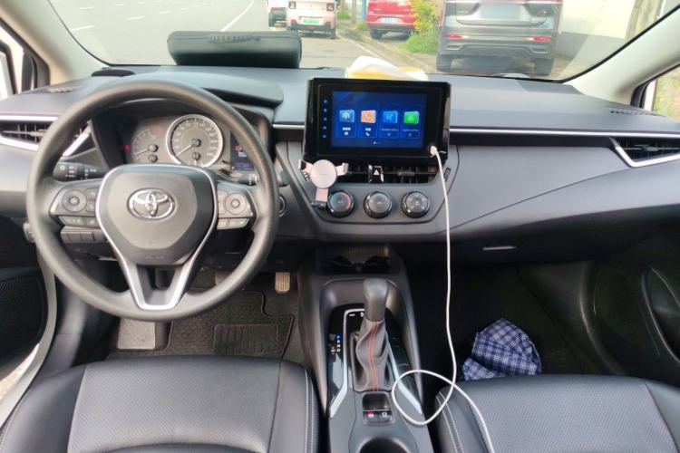Used Toyota Corolla 2022 1.2T S-CVT Pioneer PLUS Edition Center Console