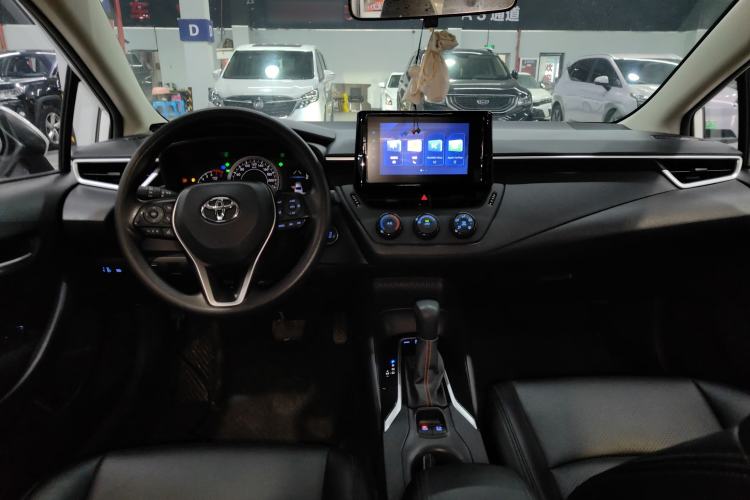 Used Toyota Corolla 2022 1.2T S-CVT Pioneer PLUS Edition Center Console