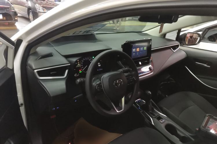 Used Toyota Corolla 2022 Dual-Motor 1.8L E-CVT Pioneer Edition Center Console