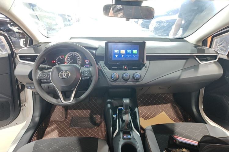 Used Toyota Corolla 2022 1.2T S-CVT Pioneer PLUS Edition Center Console