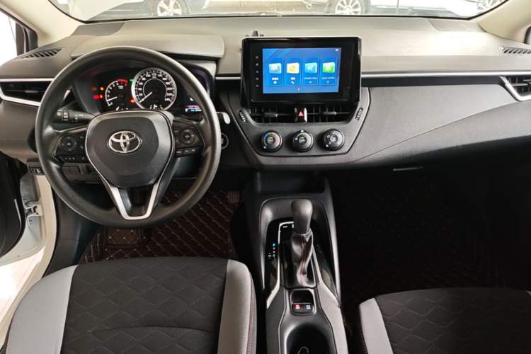 Used Toyota Corolla 2022 1.2T S-CVT Pioneer PLUS Edition Center Console