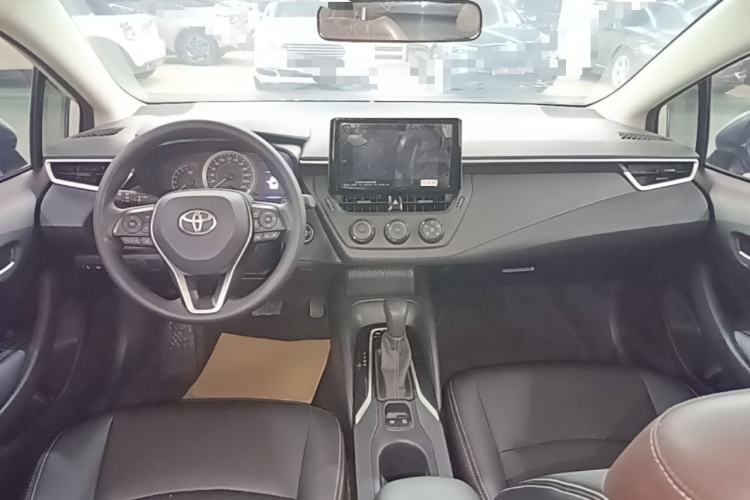 Used Toyota Corolla 2022 1.2T S-CVT Pioneer PLUS Edition Center Console