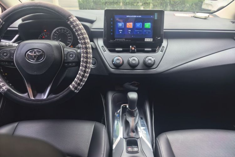 Used Toyota Corolla 2022 1.2T S-CVT Pioneer PLUS Edition Center Console