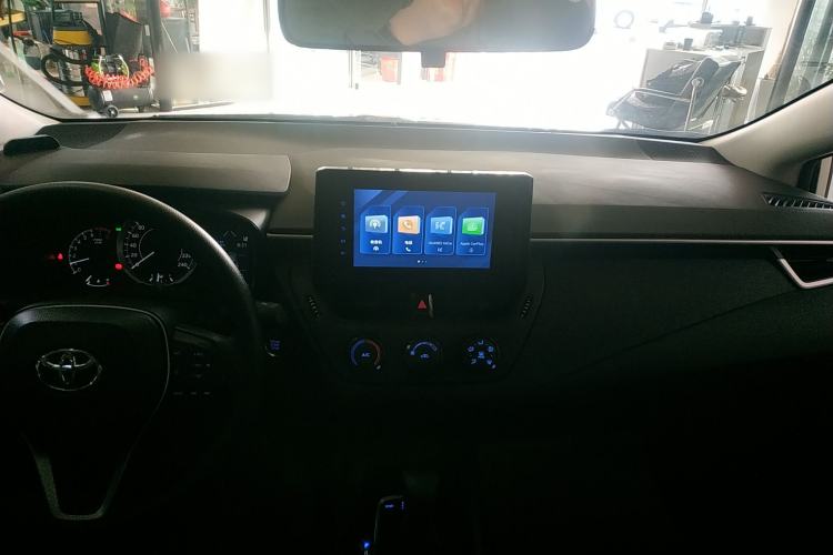 Used Toyota Corolla 2022 1.2T S-CVT Pioneer PLUS Edition Center Console
