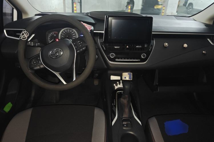 Used Toyota Corolla 2022 1.2T S-CVT Pioneer PLUS Edition Center Console