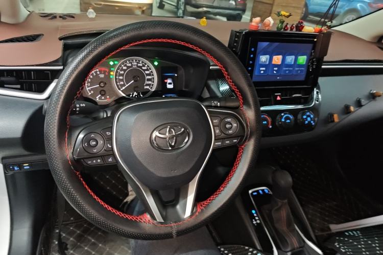 Used Toyota Corolla 2022 1.2T S-CVT Pioneer PLUS Edition Center Console