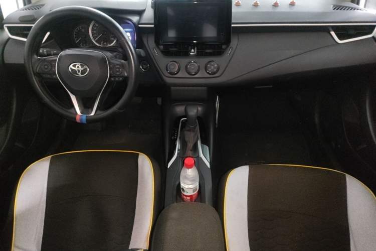 Used Toyota Corolla 2022 1.2T S-CVT Pioneer PLUS Edition Center Console
