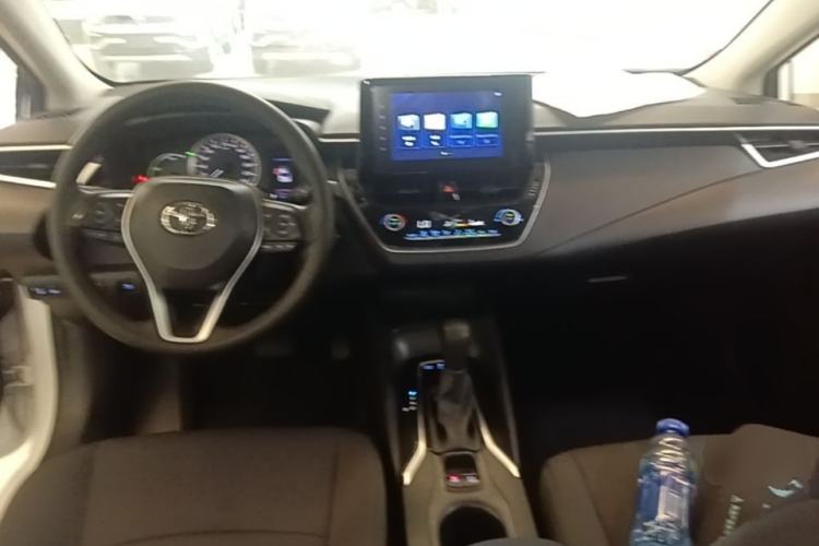 Used Toyota Corolla 2022 Dual-Motor 1.8L E-CVT Pioneer Edition Center Console