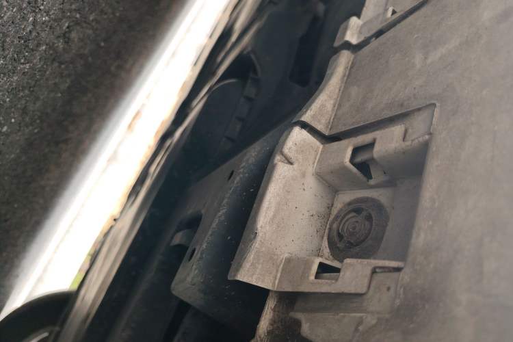 Used Toyota Corolla 2022 Dual-Motor 1.8L E-CVT Pioneer Edition Chassis Rear Left