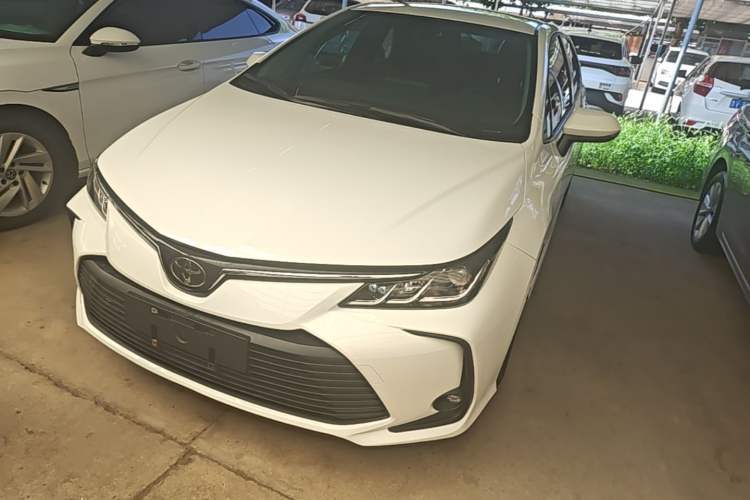 Ojetý Toyota Corolla 2022 1.2T S-CVT Pioneer PLUS Edition Guazi used car, China used car export, Used car for sale, Used cars, Cheapest cars for sale