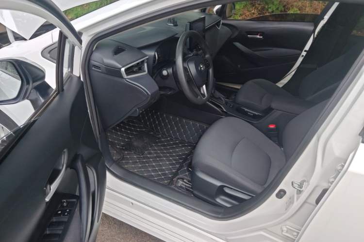 Used Toyota Corolla 2022 TNGA 1.5L CVT Pioneer Edition Driver Seat