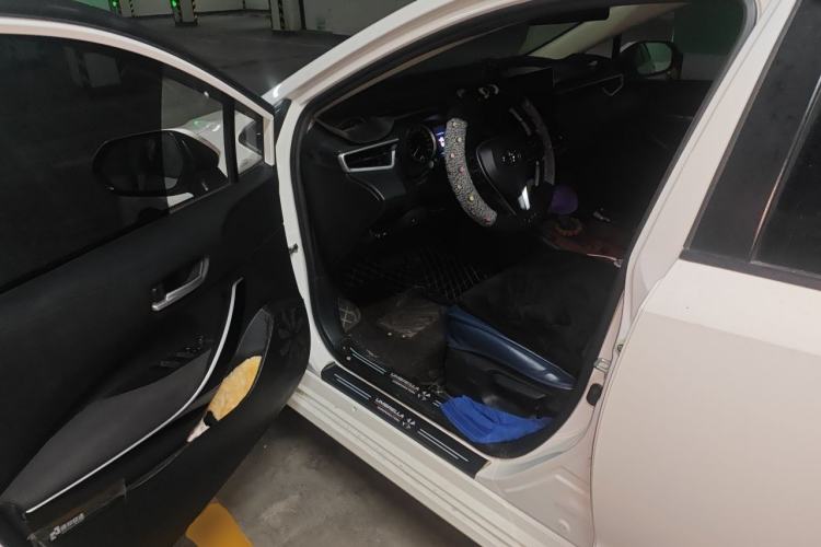 Used Toyota Corolla 2022 Dual-Motor 1.8L E-CVT Pioneer Edition Driver Seat