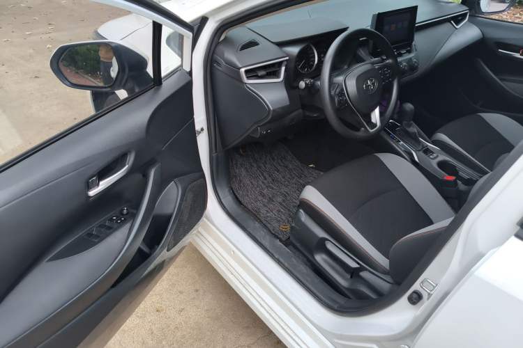 Used Toyota Corolla 2022 1.2T S-CVT Pioneer PLUS Edition Driver Seat