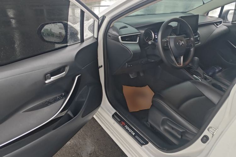 Used Toyota Corolla 2022 Dual-Motor 1.8L E-CVT Pioneer Edition Driver Seat