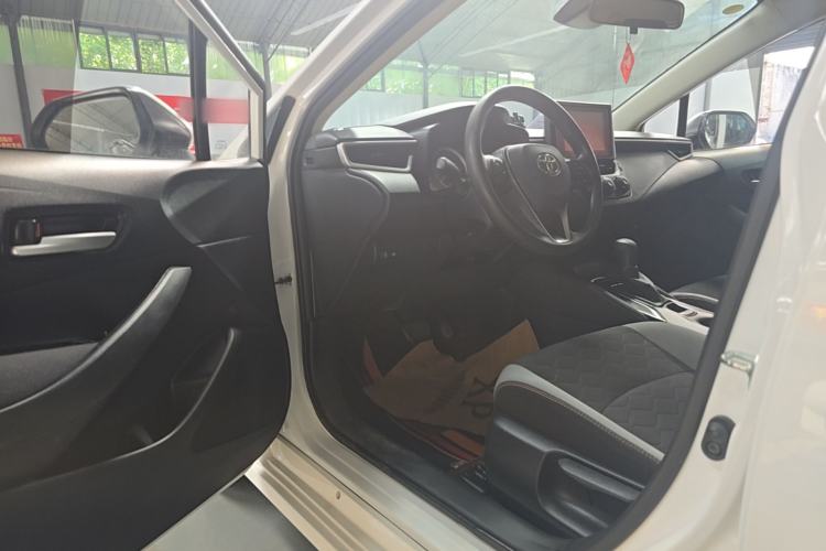 Used Toyota Corolla 2022 1.2T S-CVT Pioneer PLUS Edition Driver Seat