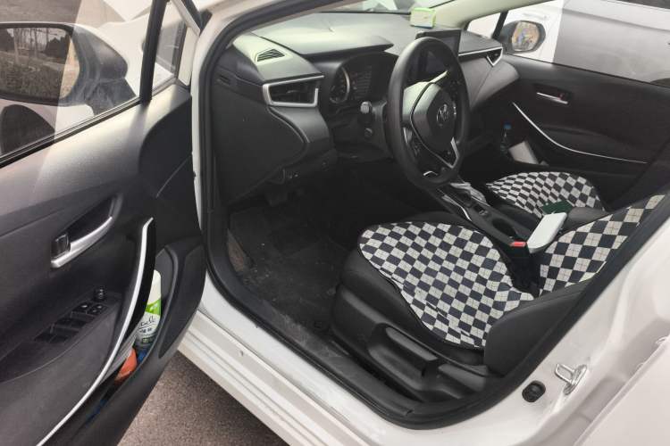 Used Toyota Corolla 2022 Dual-Motor 1.8L E-CVT Pioneer Edition Driver Seat