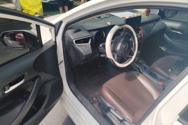 Used Toyota Corolla 2022 1.2T S-CVT Pioneer PLUS Edition Driver Seat