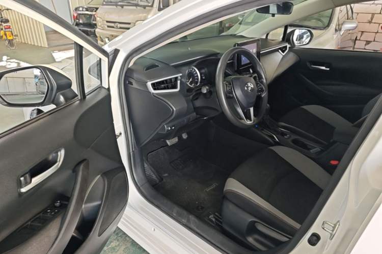 Used Toyota Corolla 2022 1.2T S-CVT Pioneer PLUS Edition Driver Seat