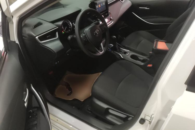 Used Toyota Corolla 2022 Dual-Motor 1.8L E-CVT Pioneer Edition Driver Seat