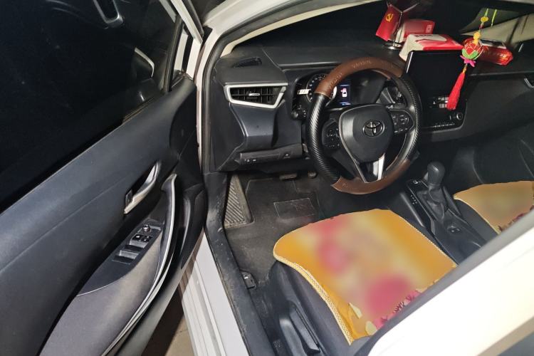 Used Toyota Corolla 2022 Dual-Motor 1.8L E-CVT Pioneer Edition Driver Seat