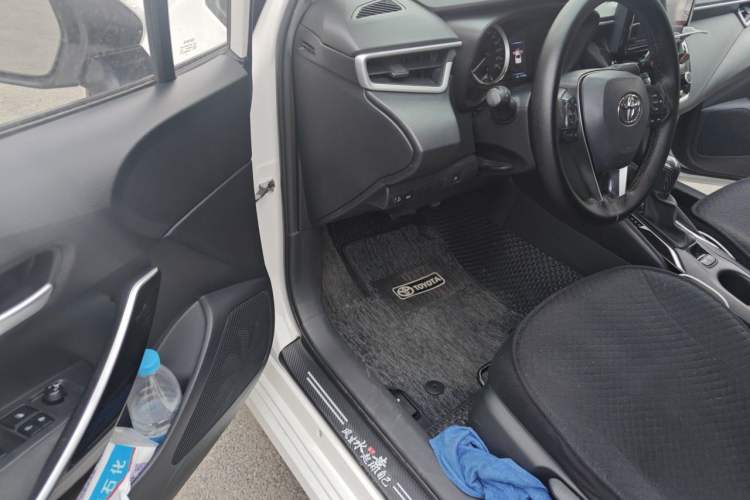 Used Toyota Corolla 2022 Dual-Motor 1.8L E-CVT Pioneer Edition Driver Seat