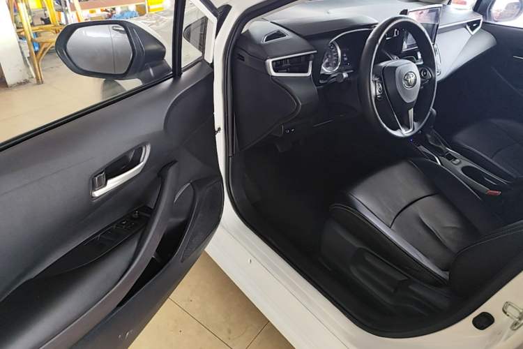 Used Toyota Corolla 2022 1.2T S-CVT Pioneer PLUS Edition Driver Seat