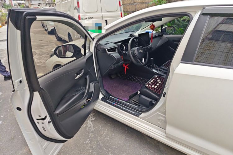 Used Toyota Corolla 2022 1.2T S-CVT Pioneer PLUS Edition Driver Seat