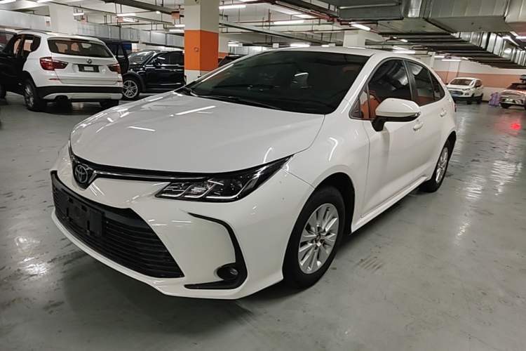 Ojetý Toyota Corolla 2022 1.2T S-CVT Pioneer PLUS Edition Guazi used car, China used car export, Used car for sale, Used cars, Cheapest cars for sale