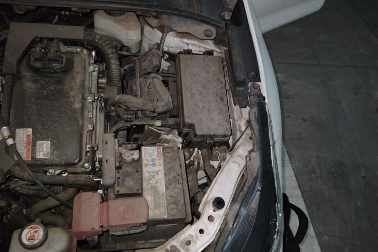 Used Toyota Corolla 2022 Dual-Motor 1.8L E-CVT Pioneer Edition Engine Bay Left