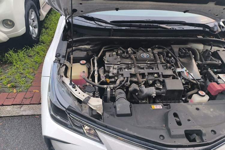 Used Toyota Corolla 2022 Dual-Motor 1.8L E-CVT Pioneer Edition Engine Bay Right