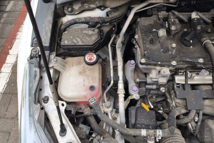 Used Toyota Corolla 2022 Dual-Motor 1.8L E-CVT Pioneer Edition Engine Bay Right
