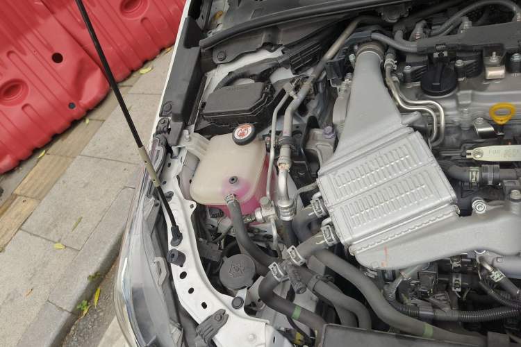 Used Toyota Corolla 2022 1.2T S-CVT Pioneer PLUS Edition Engine Bay Right