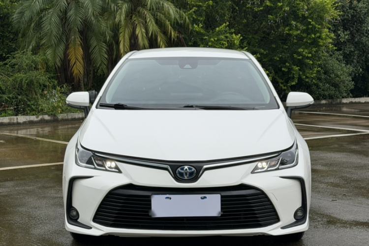 Used Toyota Corolla 2022 Dual-Motor 1.8L E-CVT Pioneer Edition Exterior 3