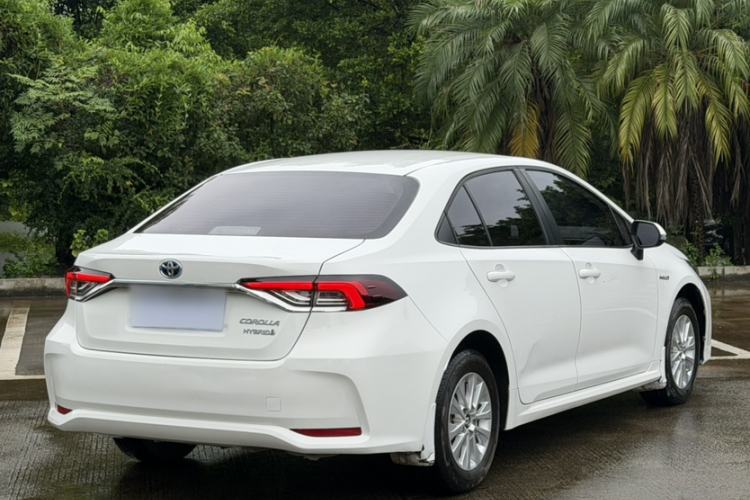 Used Toyota Corolla 2022 Dual-Motor 1.8L E-CVT Pioneer Edition Exterior 5