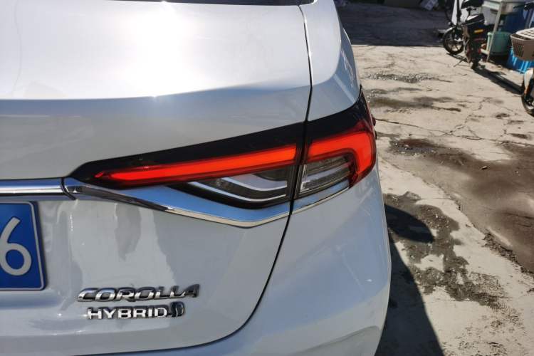 Used Toyota Corolla 2022 Dual-Motor 1.8L E-CVT Pioneer Edition Exterior 6
